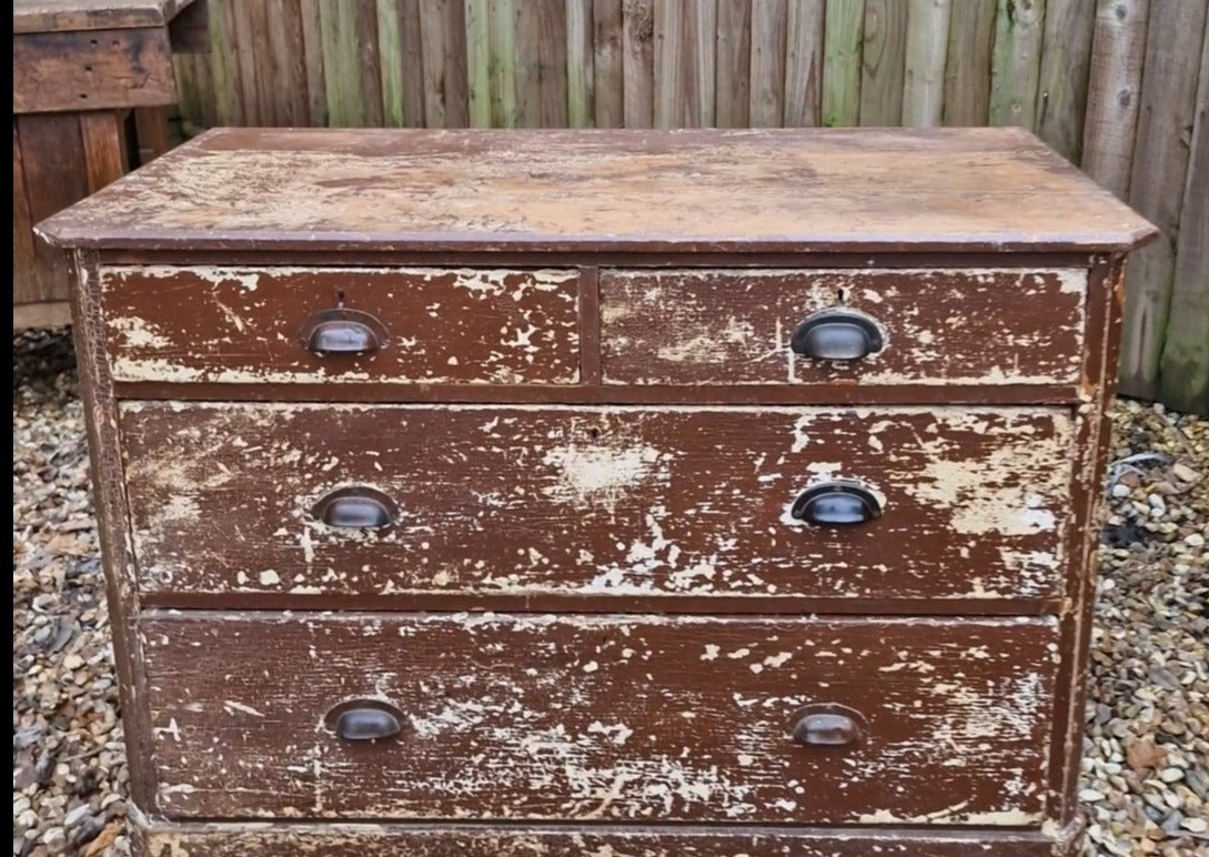 Chest of Drawers